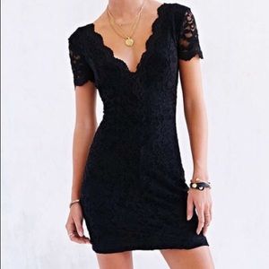 Black bodycon dress